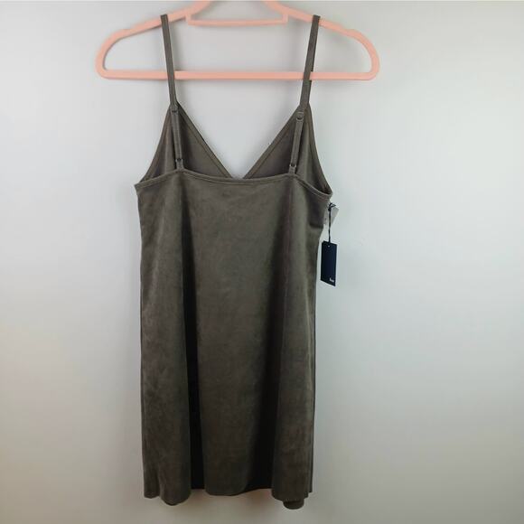 Aritzia Wilfred Free SZ XS Viviienne Dress Dark Olive Faux Suede NWT $138 - Picture 5 of 5
